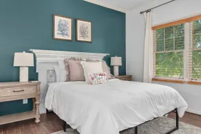 The Cottage on Hay Street - Downtown, Pet Friendly - Image 5