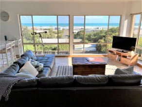 SeaViews, close to beach, linen included - Image 2