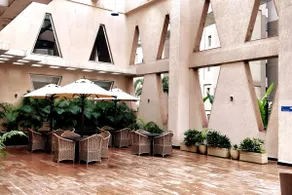 Independent European style fully furnished studio - Image 4