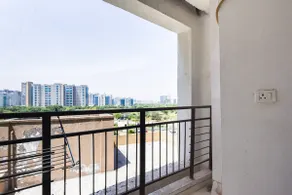 Independent European style fully furnished studio - Image 3