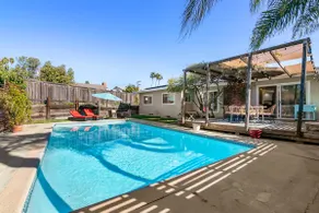 San Diego Pool | Fire Pit | Sunshine | Sleeps 10 - Image 2