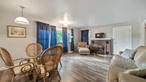 Cozy Cottage with Cabin Look and Lakeview - Image 5