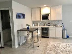 Charming studio next to beautiful park and lake - Image 3