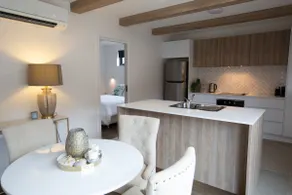 Eighty Seven on Byrnes | No.4 - Coastal Apartment - Image 2