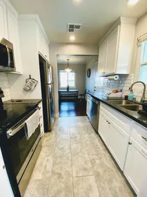 3B Golf Terrace Family Home w/Sun Room Kitchen W/D - Image 3