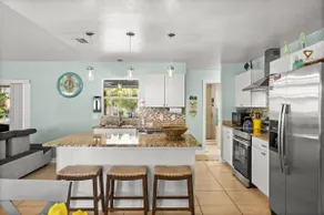 Sunny Oasis/Beautiful House/Near Beach/Heated Pool - Image 4