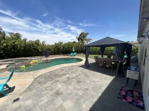Lux Desert Oasis Pool Spa Fire Pit Games - Image 5
