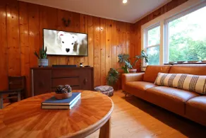 Blue House | Cedar tub•BBQ•fire pit•stargazing - Image 4