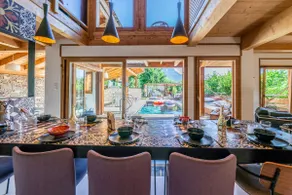 Chalet FLOCON Serre Chevalier cinéma sauna jaccuzi, piscine été - Image 5