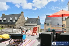 30 m² terrace with a view of the sea, 40 m from the beach and 300 m from shops - Image 2