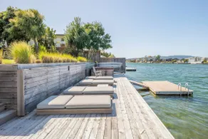 Modern Stinson Beach Lagoon Home - Image 2