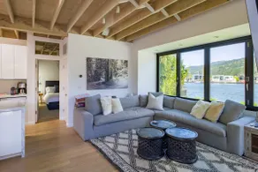 Modern Stinson Beach Lagoon Home - Image 4