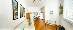 Excellent location next to the subway and tourist attractions - Image 3