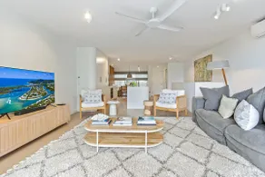 Village vibes & coastal life, Sunshine Beach - Image 4