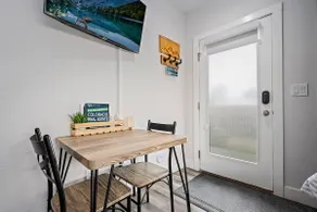 ★Nook on W 41st | Guest Suite. Private Entry with W/D. - Image 3