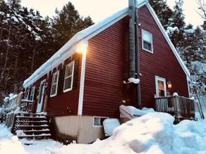 The Red House- PEACEFUL WOODED JAY PEAK AREA HOME - Image 2