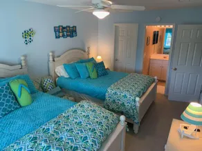Sleeps 14 - Enjoy Golf, Shuttle to beach and pools - Image 5