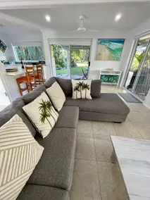The Palms Beach House - Image 2
