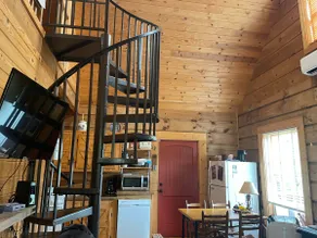 Rumples Retreat at Highland Hideaways - Arcade - Private Drive-in Theater - Image 2