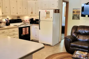 Peace of Lake, Apartment suite, Pickerel Lake SD - Image 5
