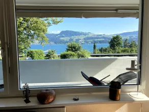 65 m2, balcony & lake views - Image 4
