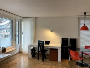 65 m2, balcony & lake views - Image 3