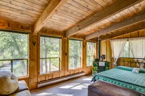 Sweet Log Cabin - an ole time cabin on the banks of Chalk Creek! - Image 3