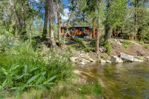 Sweet Log Cabin - an ole time cabin on the banks of Chalk Creek! - Image 2