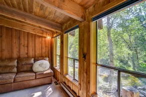 Sweet Log Cabin - an ole time cabin on the banks of Chalk Creek! - Image 4