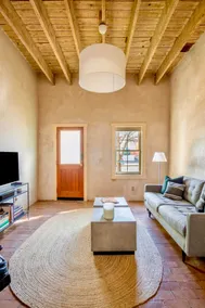 Barrio Viejo Downtown Adobe - KING Bed + Patio + Free Parking - Image 4