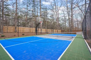 Pet & Family-Friendly 4BR, Sports Court Near NGU - Image 2