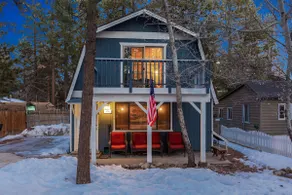 Rexford’s Retreat ~R&R~ Tinkerbell Ave - Image 4