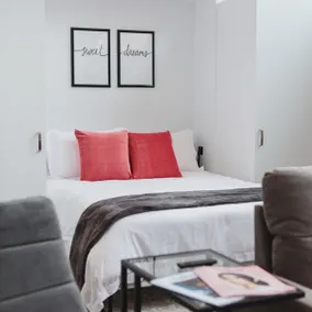 Work, Rest, Visit & Explore | Cozy Downtown Studio - Image 2