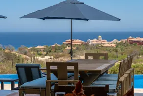 Gorgeous Views, 2 Masters, 3 more En Suites - Image 4