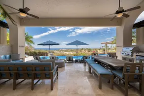 Gorgeous Views, 2 Masters, 3 more En Suites - Image 3