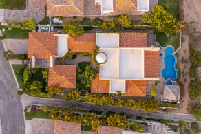 Gorgeous Views, 2 Masters, 3 more En Suites - Image 5