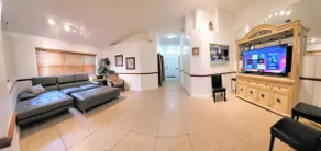 FIFA '26! Huge Home Sleeps 22+ & FREE Rental Cars! - Image 5