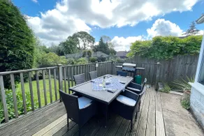 Cosy traditional cottage with parking and garden - Image 5