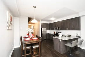 Fully Furnished 3bedroom Townhome! Mississauga RD! - Image 2