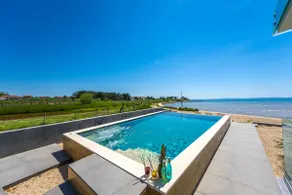 JamC Dream: Family dream right by the sea with heated pool - Image 3