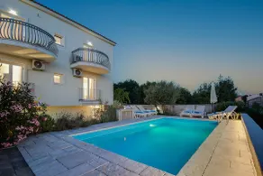 Villa Dada mit Pool, Meerblick und Spielzimmer - Image 4