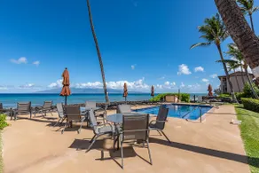Top Floor! Direct Ocean View! Vaulted Ceilings! - Image 4