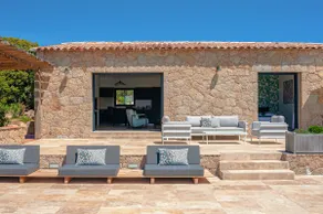 Magnificent villa with sunny private pool, near Bonifacio. - Image 3
