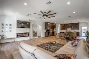 Arthouse · Arthouse, Modern Luxury Getaway w/ Hot Tub near DT - Image 3