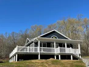 Built in 2021 - 5 BR/4 BA Lakefront in Grand Rivers -The Only City on Both Lakes - Image 3