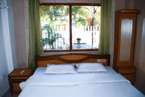 Riverfront Family Stay 4BHK - Image 3