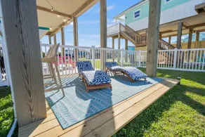 Beach Blessing! Beach side, fire pit, beach views - Image 5