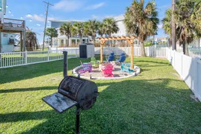 Beach Blessing! Beach side, fire pit, beach views - Image 4