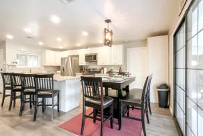 Tempe Oasis! 5 bedroom 3 bath with Pool - Image 4
