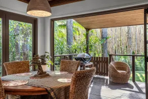 Buddha's Bungalow - Image 4